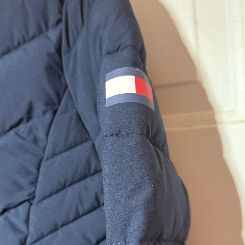 Tommy Hilfiger Women's Dark Blue Puffer Jacket NWT - Picture 5 of 9